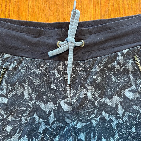 Athleta Trekkie North Jogger - EUC - Picture 7 of 10